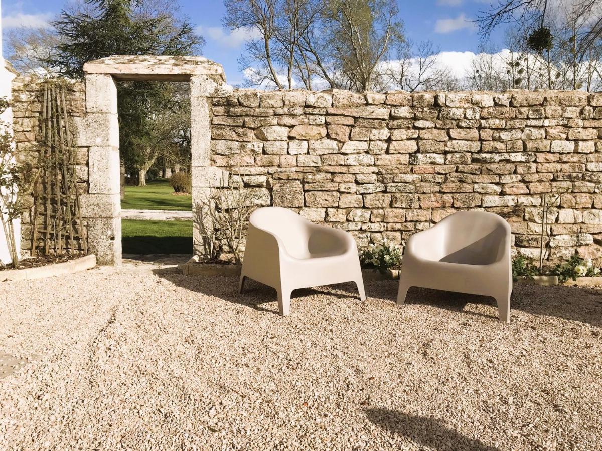 Bed and Breakfast Domaine Pont Juillet Fontaines  Экстерьер фото