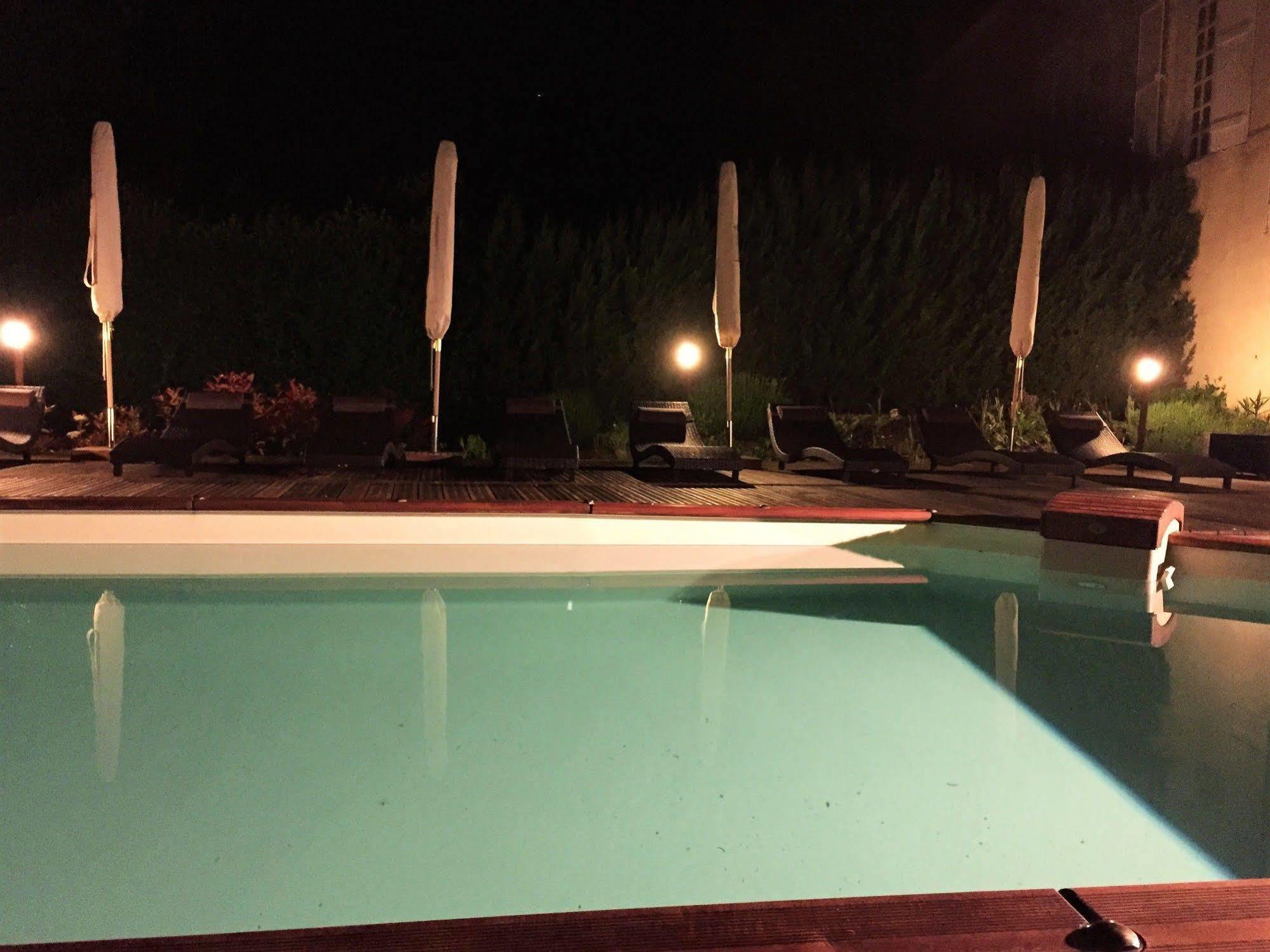 Bed and Breakfast Domaine Pont Juillet Fontaines  Экстерьер фото