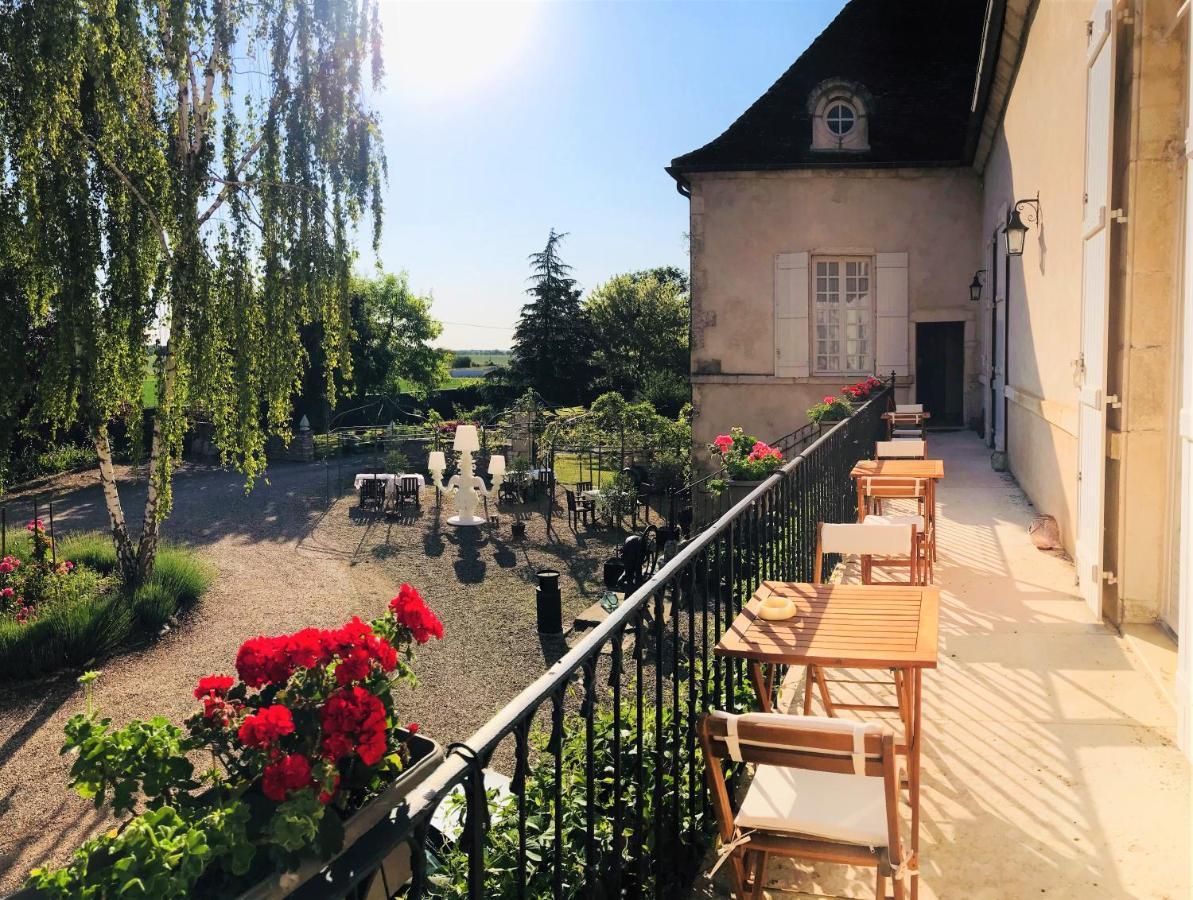 Bed and Breakfast Domaine Pont Juillet Fontaines  Экстерьер фото